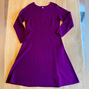 UNIQLO NEW with tags. Lambswool Flared Long Sleeve dress. Purple. Small.